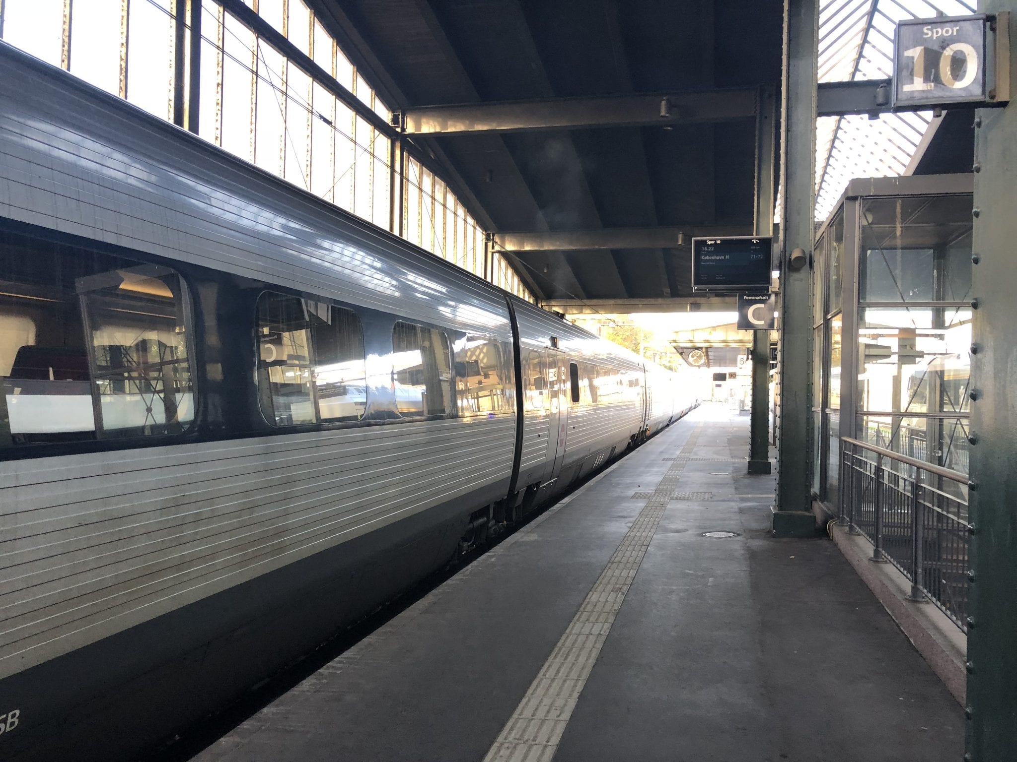 DSB Fredericia Banegård, TOG. Foto: Andreas Dyhrberg Andreassen, Fredericia AVISEN. DSB Fredericia Banegård, TOG. Foto: Andreas Dyhrberg Andreassen, Fredericia AVISEN.