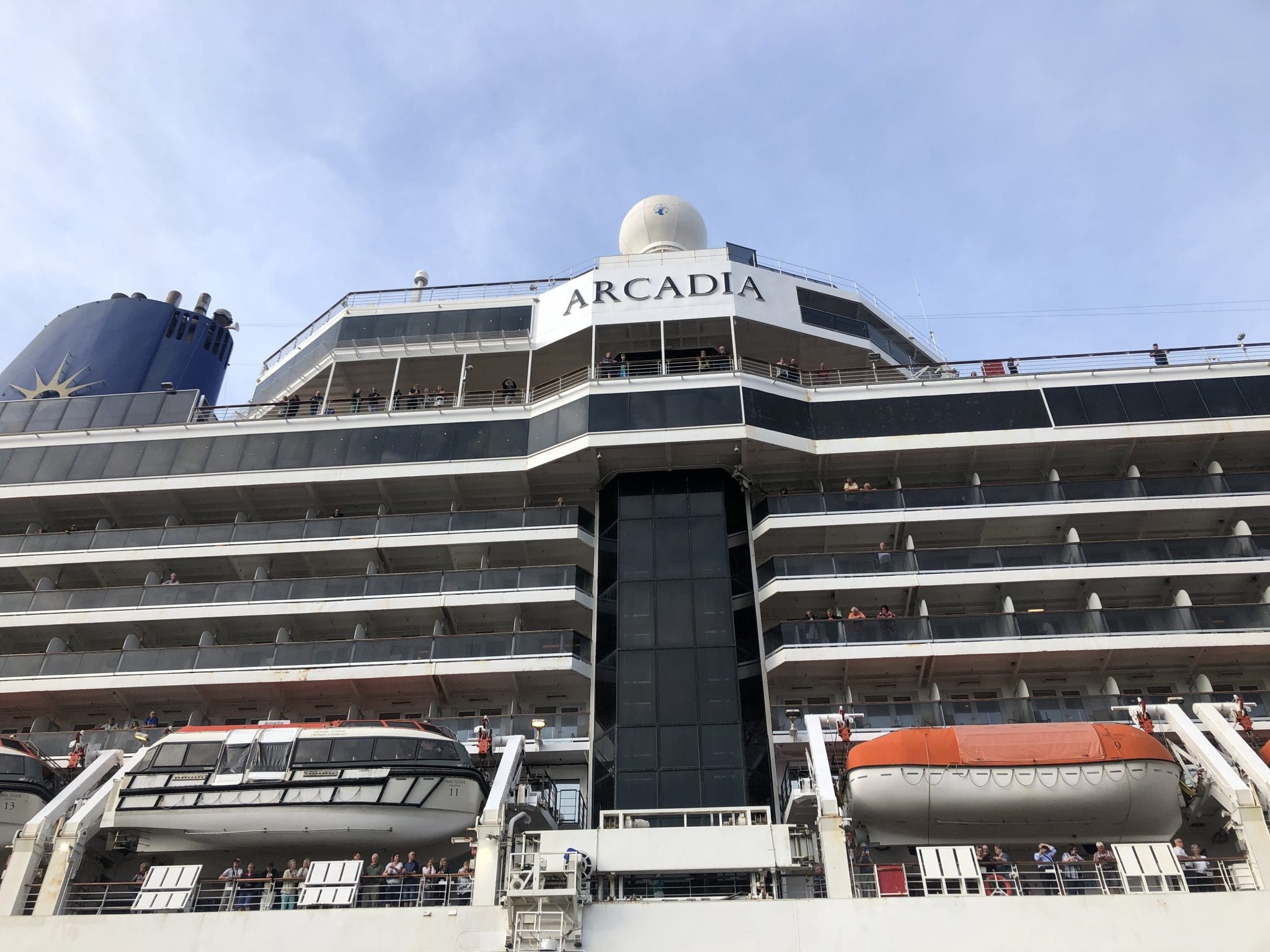 Krydstogtskibet Arcadia anløber Fredericia Havn i 2025