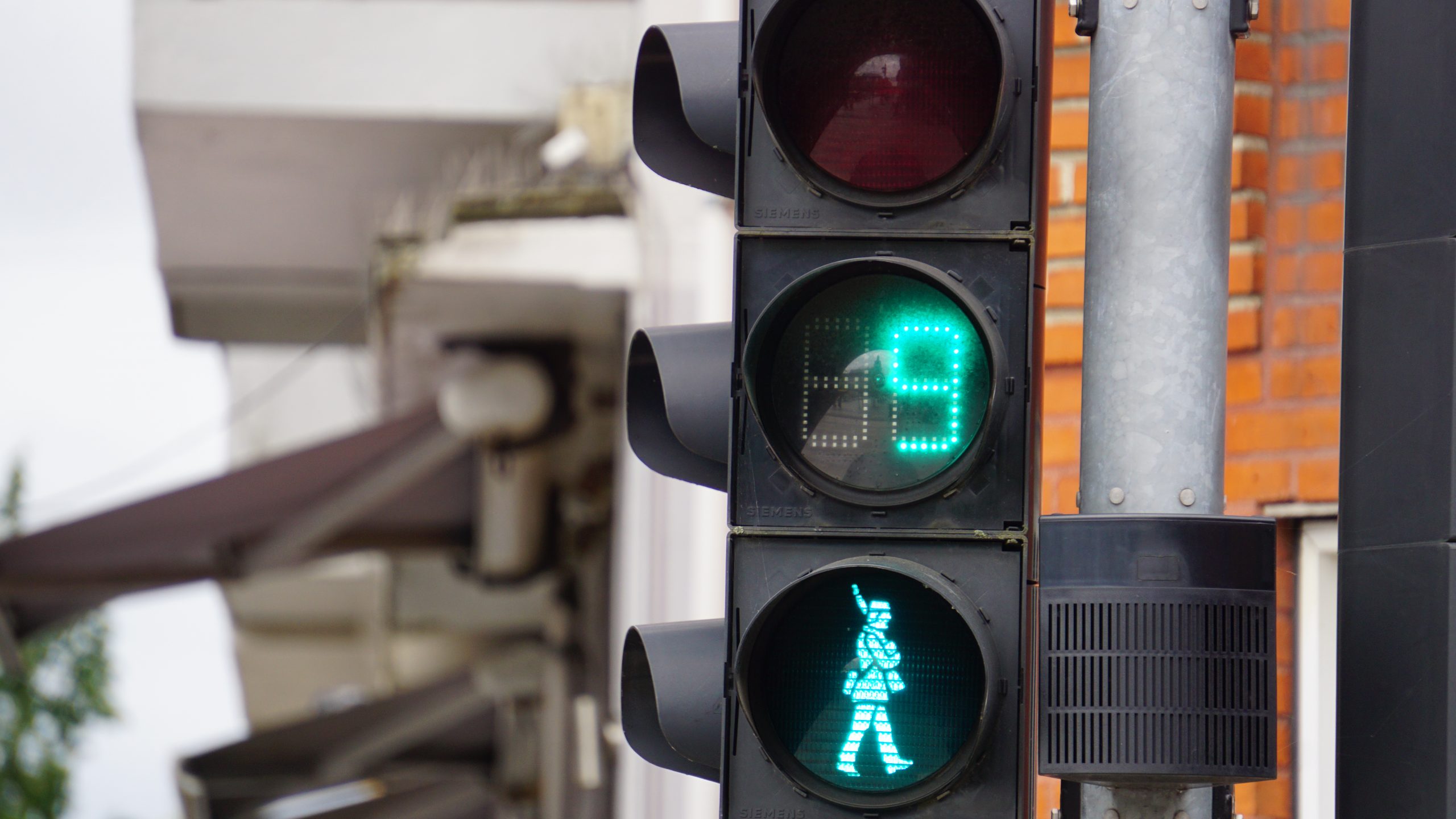 Regn, hagl og torden præger weekendvejret