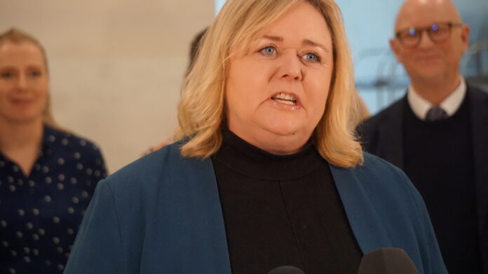 Mona Juul, KOnservative