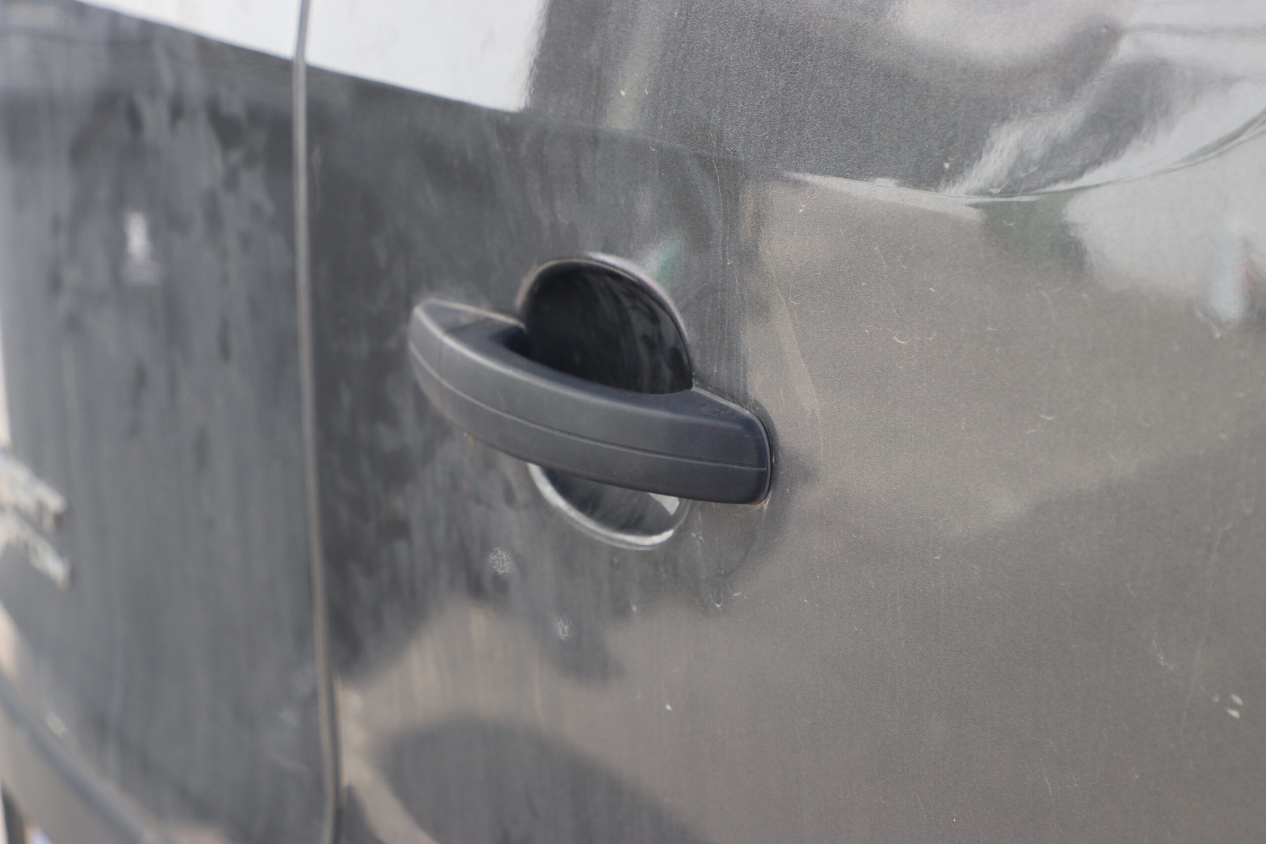 Fire mænd anholdt for tyverier fra varebiler i Kolding natlig politiaktion rammer omrejsende gerningsmænd Fire mænd anholdt for tyverier fra varebiler i Kolding natlig politiaktion rammer omrejsende gerningsmænd