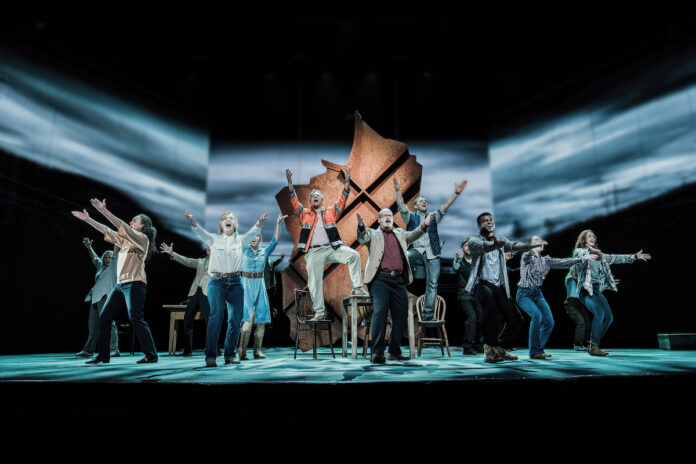 Come From Away. Fredericia Musicalteater. Foto: Rumle Skafte