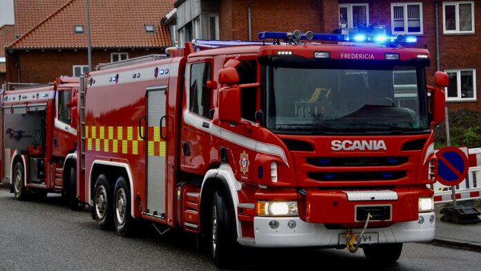 6. Julivej Lejlighedbrand TrekantBrand røgdykkere