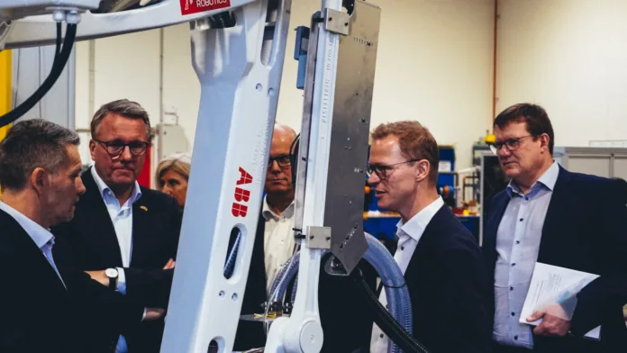 Morten Bødskov besøg hos DanRobotics