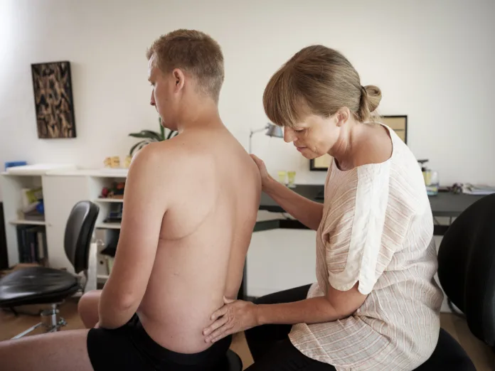 Randers Rygcenter, Kiropraktor Bolette Brunmark og patient Anders Pal