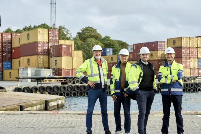 COO Morten Højrup, CEO i Taulov Dry Port A/S Jesper Gemmer, CEO i ADP A/S Rune D. Rasmussen og CFO Michael Overgaard Andersen