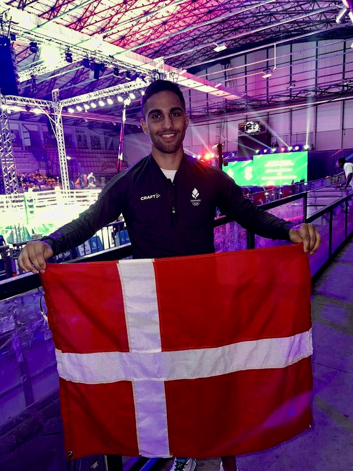 5edc9ad8-400f-4b80-8731-b424a1d58b38