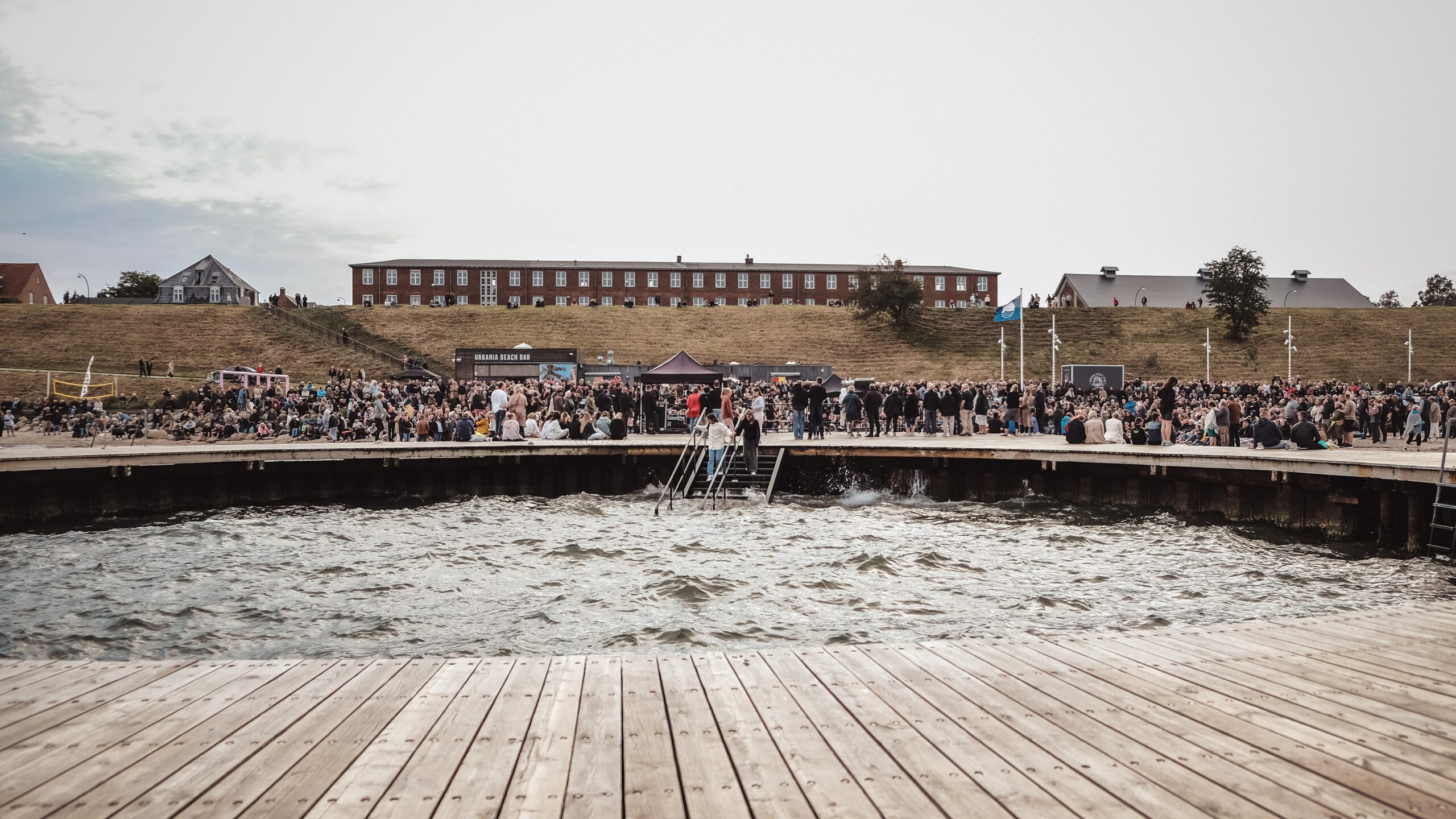 Katinka åbner årets Cirkelbrokoncerter: Solo, sårbarhed og stærk stemme ved Østerstrand Katinka åbner årets Cirkelbrokoncerter: Solo, sårbarhed og stærk stemme ved Østerstrand