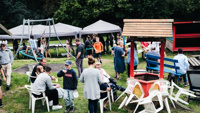 23.08.30 Byggeren legeplads børn4