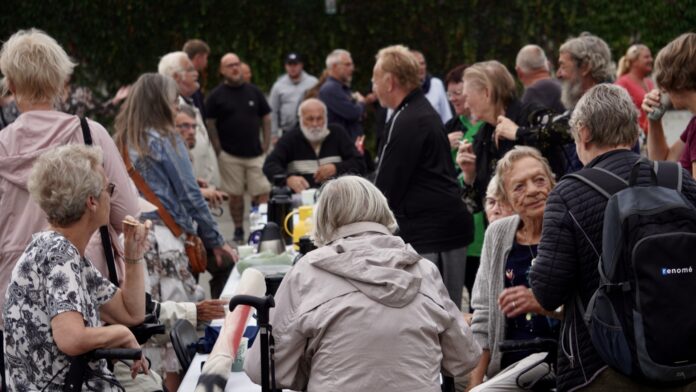 23.09.12 Demonstration ældre00008