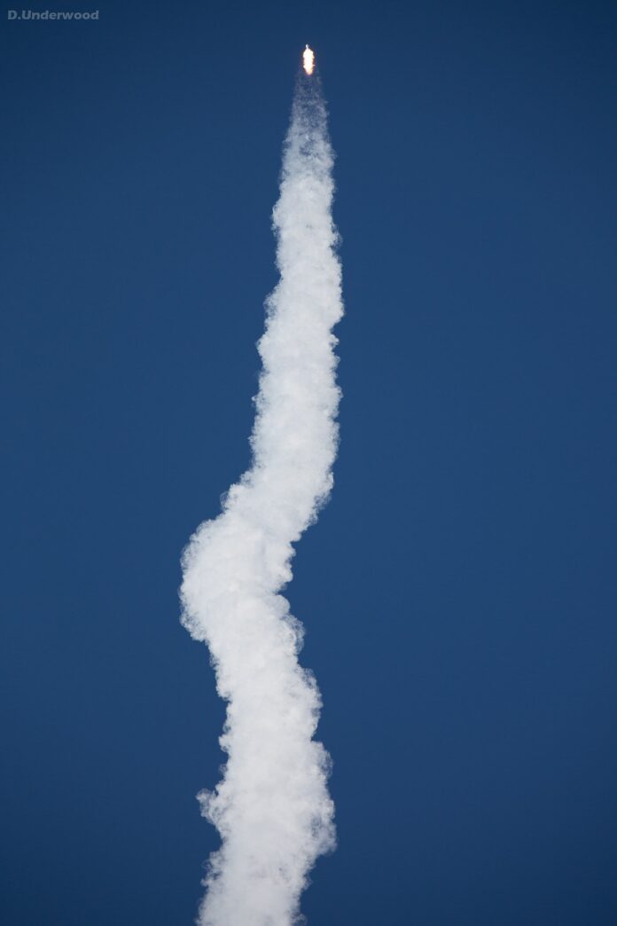 rocket-launch-693256_1920