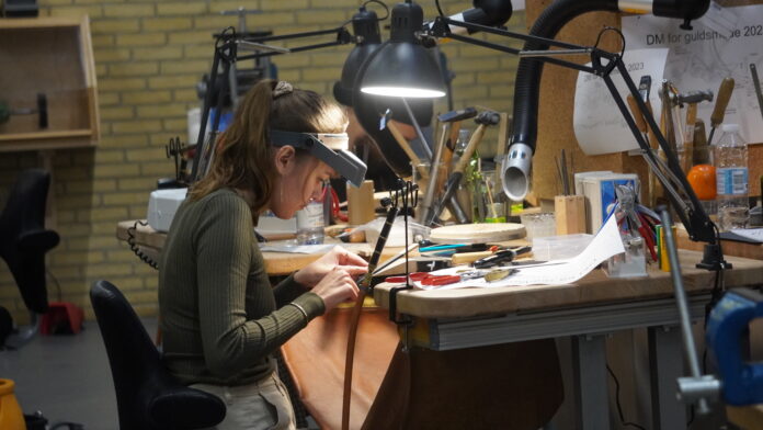 AVISEN 2023.11.05 DM for guldsmede00010