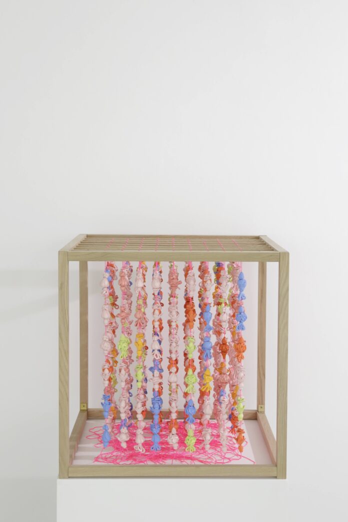 Laura Godsk Vestergaard, Threads og Time. Foto Studio Ye