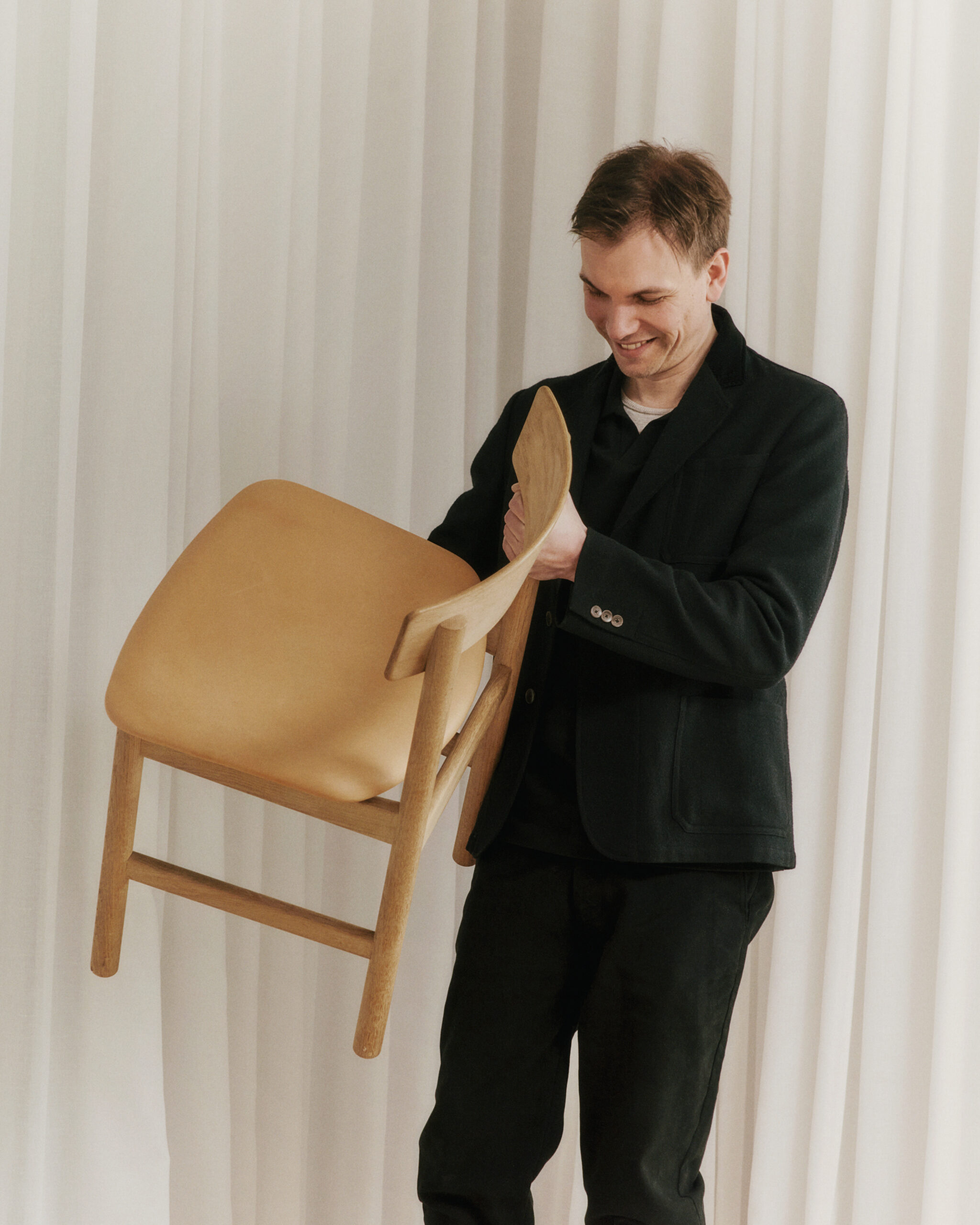 Fredericia-virksomheden Fredericia Furniture opkøber Snedkergaarden Them A/S Fredericia-virksomheden Fredericia Furniture opkøber Snedkergaarden Them A/S