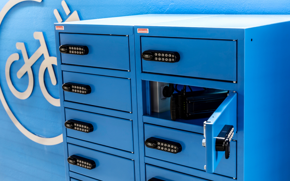 e7ad7d92-0d17-4d5e-83bf-9a42e4e8c90a-w_576_h_2000