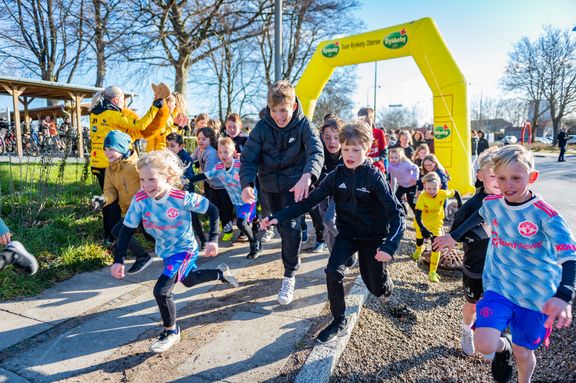 0ae98cda-a086-498c-8200-a11d9038ab10-w_576_h_2000