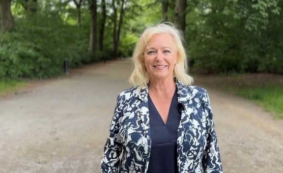 101ce7e6-cf17-44d8-80d8-136dfb0a04a9-w_576_h_2000