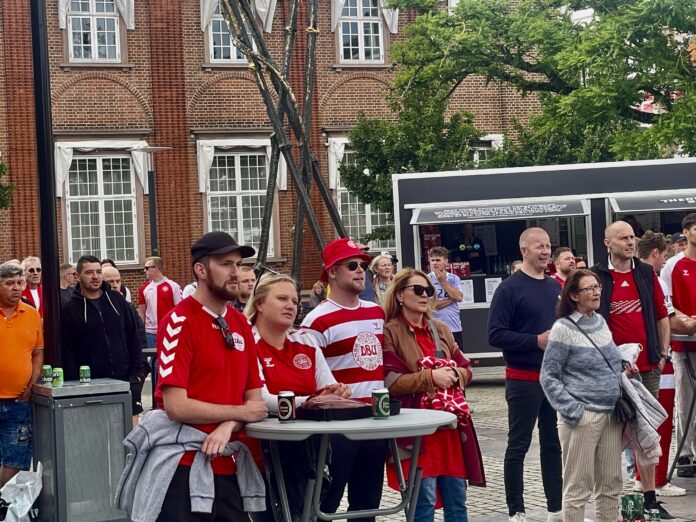 AVISEN 2024.06.16 Danmark - Slovenien storskærmsarrangement00010