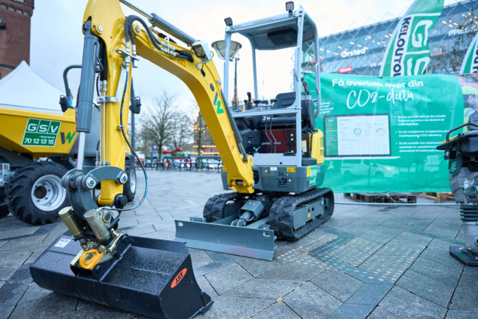 7541d8fd-dd81-4700-b2b3-ddbeead6b7d7