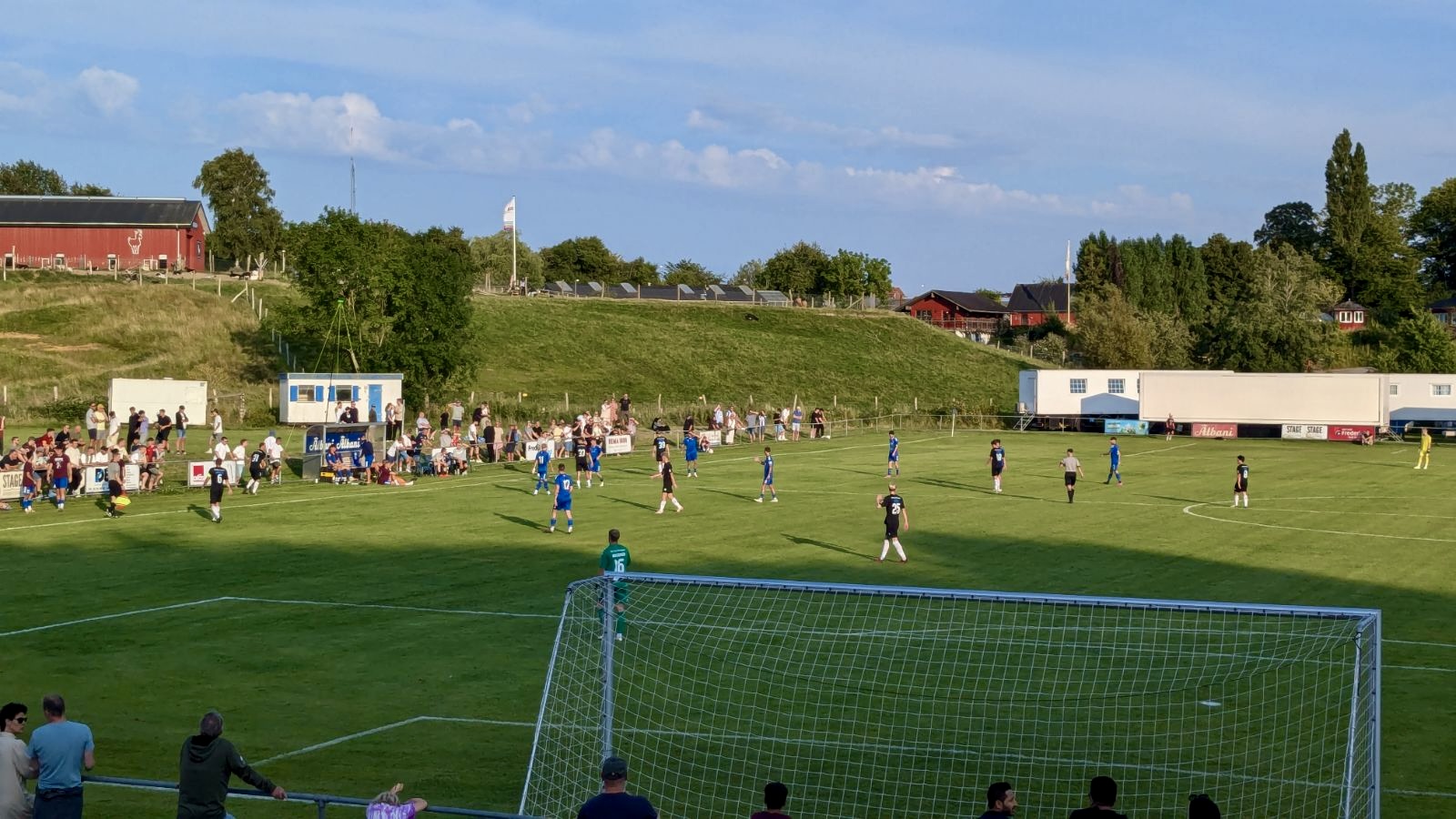 Fra træningsbanen til toppen af tabellen – Fredericia fF i medvind