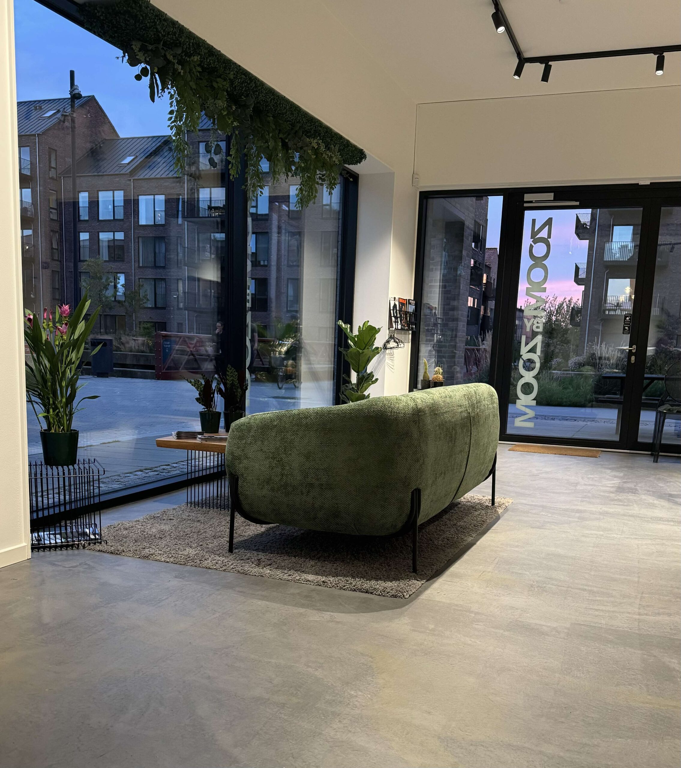 Efter 17 år siger lokal frisør farvel