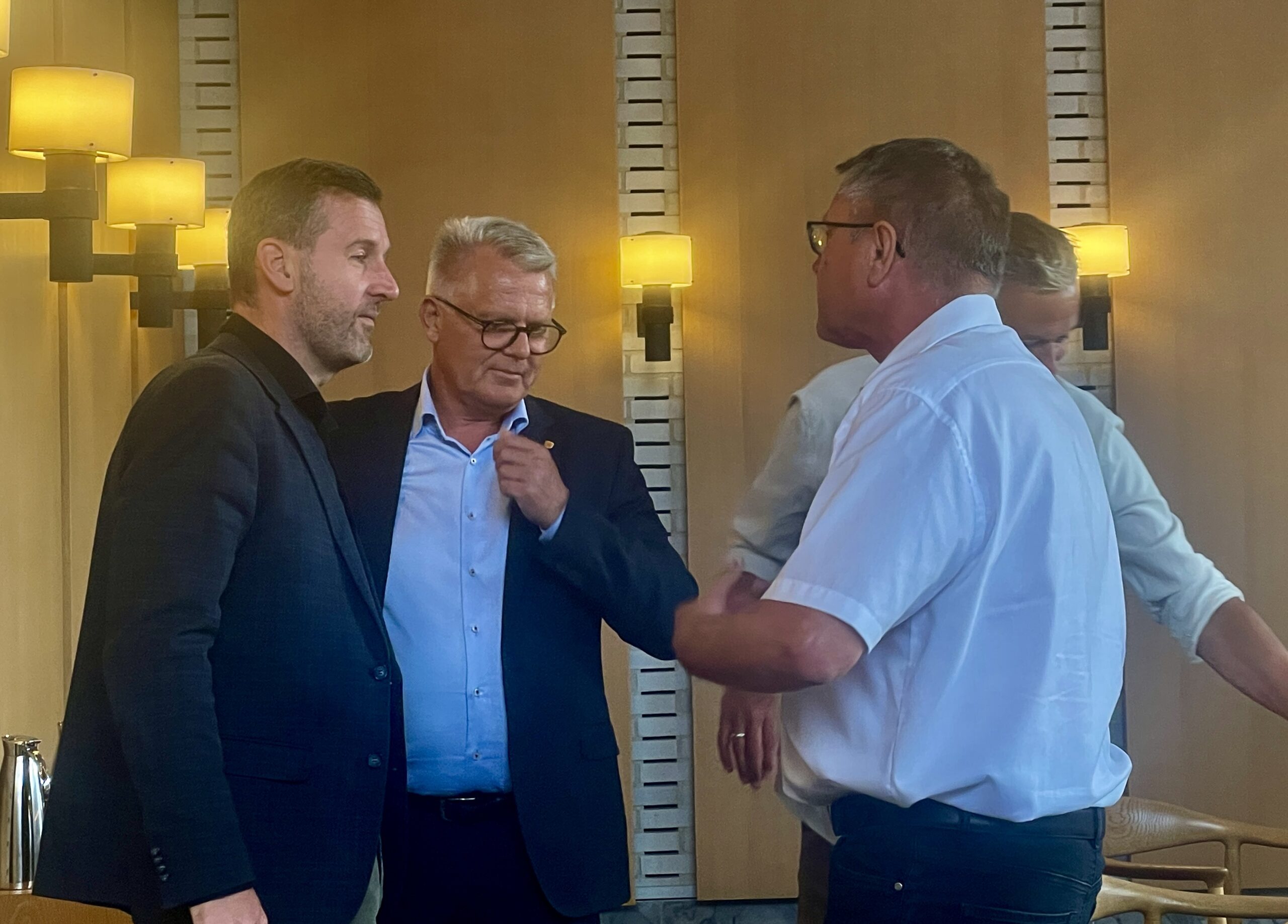 Blå blok spiller sig selv af banen