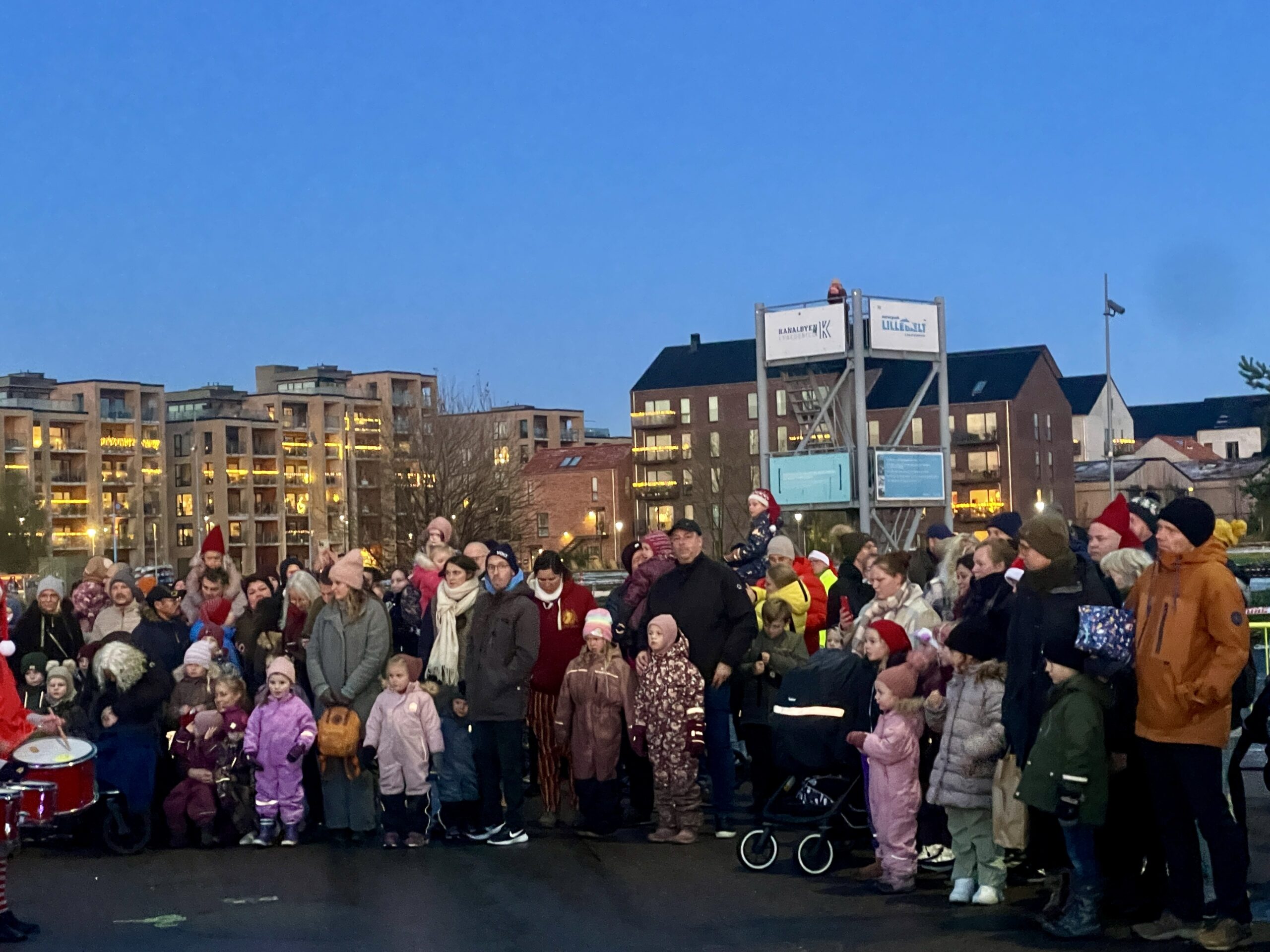 Spejlglat velkomst til julemanden i Fredericia Spejlglat velkomst til julemanden i Fredericia