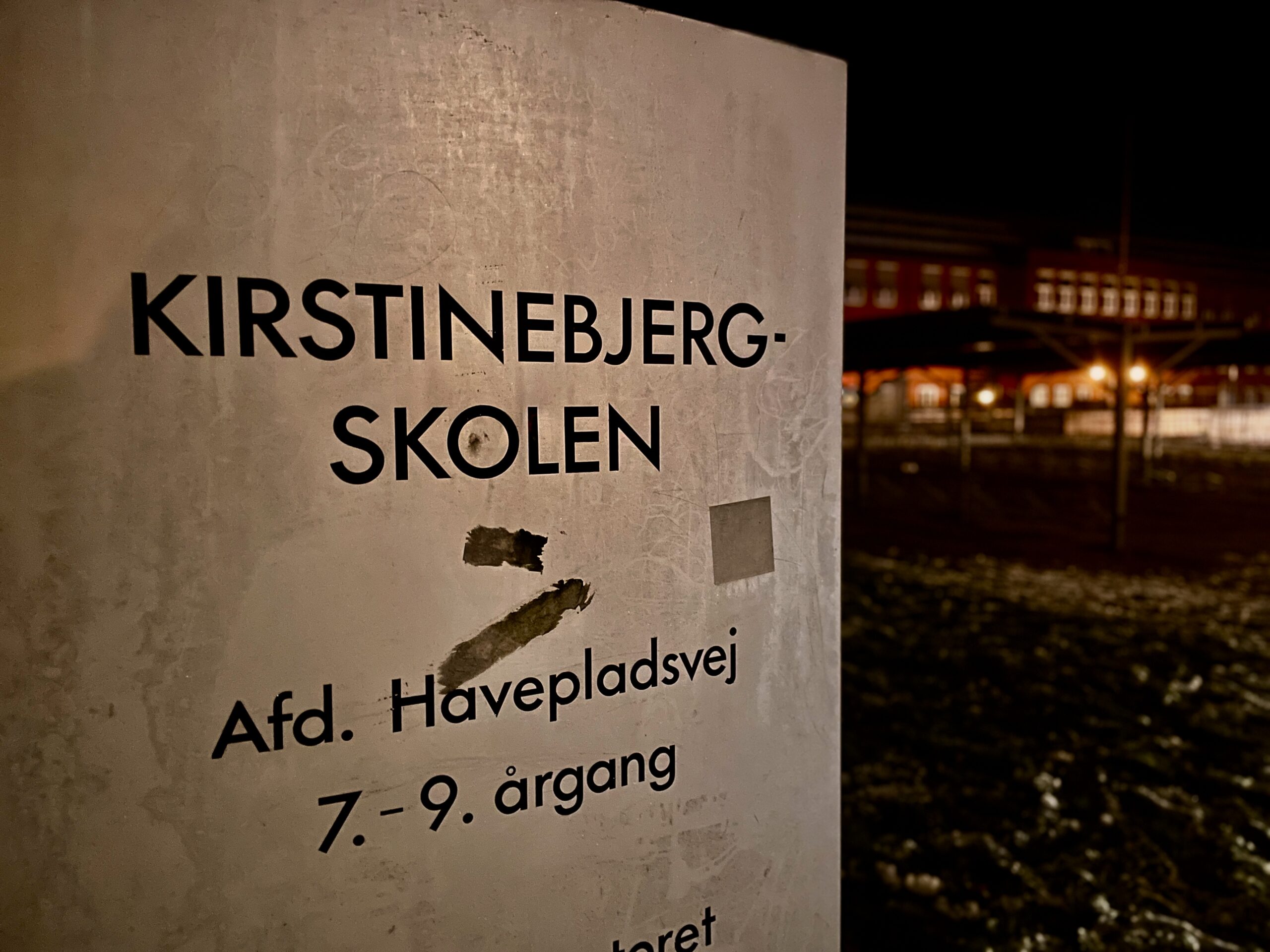 Utrygsskabende mand viste voldelige billeder til unge Utrygsskabende mand viste voldelige billeder til unge