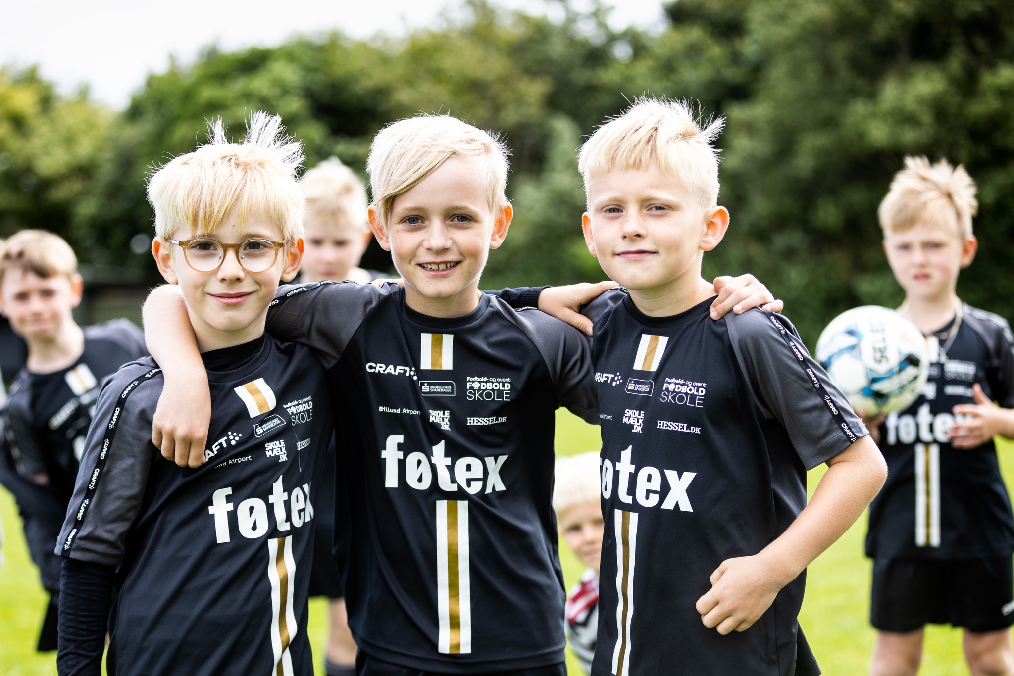 FfF inviterer til sommerens fedeste fodboldskole