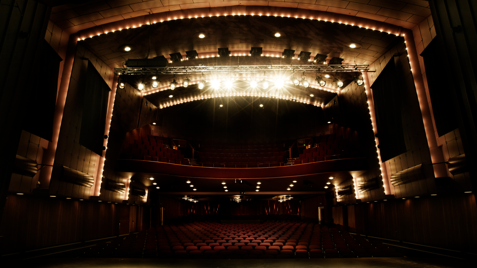 Hun drev tre kørelærere til vanvid, og nu kommer hun til Fredericia Hun drev tre kørelærere til vanvid, og nu kommer hun til Fredericia