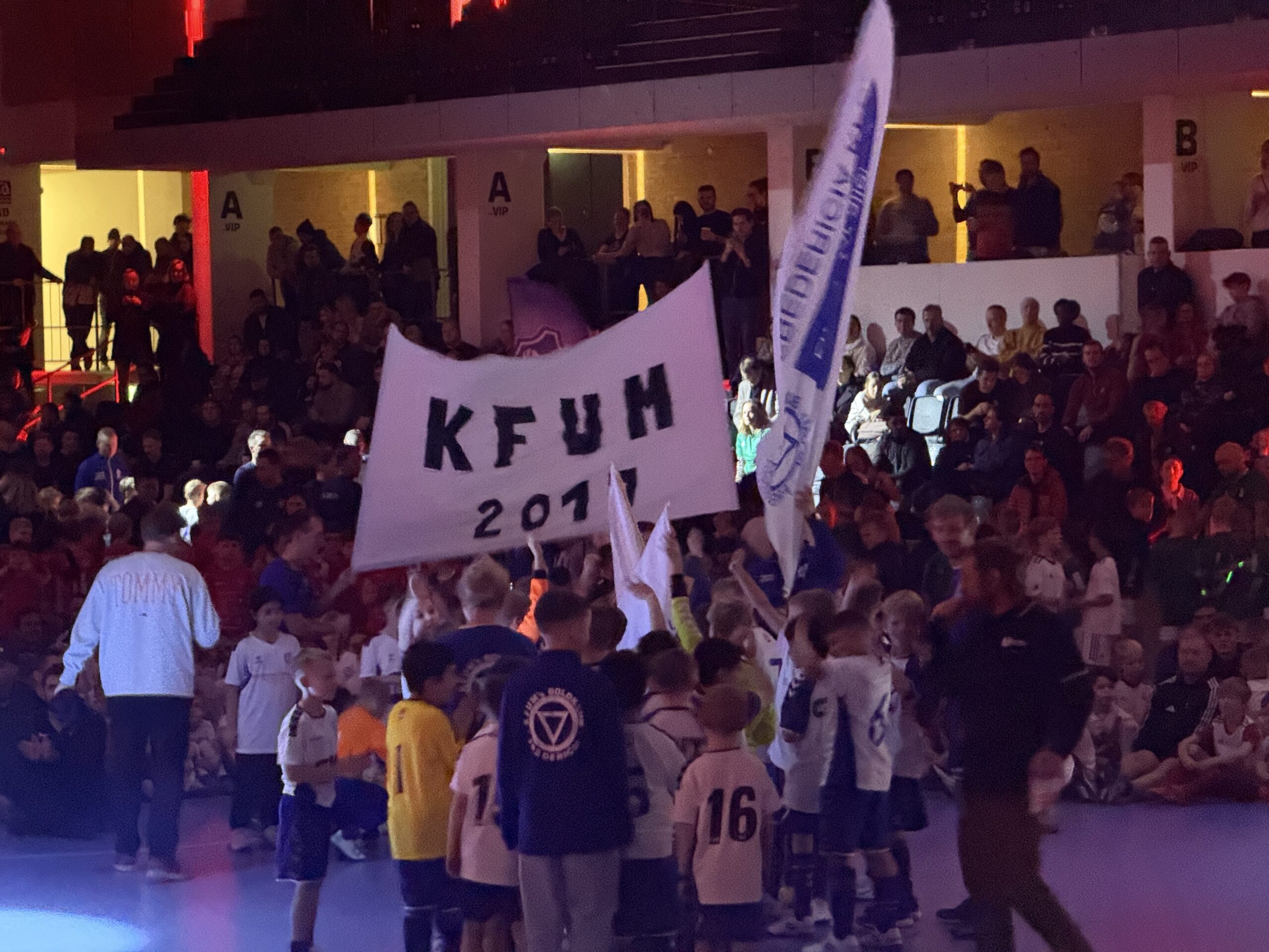 Indoor Liga Cup samler fodboldglæden i Fredericia Idrætscenter