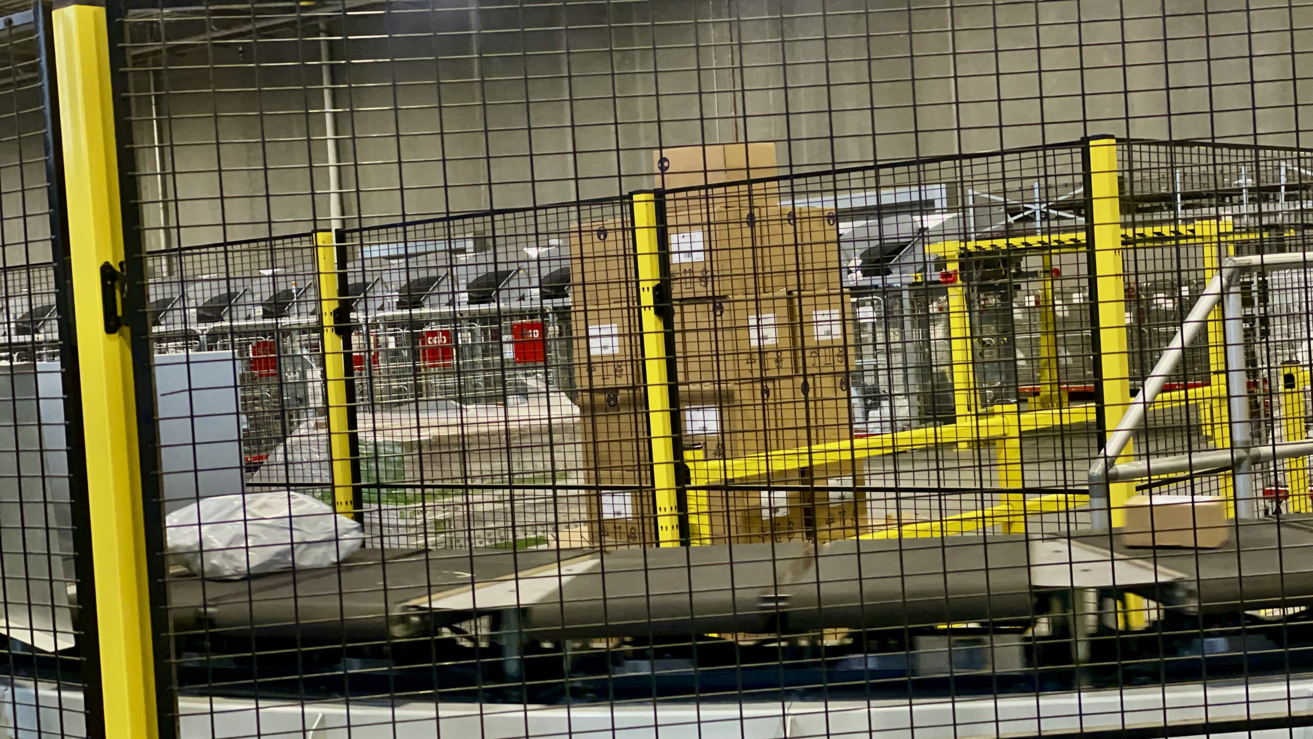 Gennembrud i kampen mod ulovlige pakker: Teknologi skal stoppe narko og våben i Fredericia