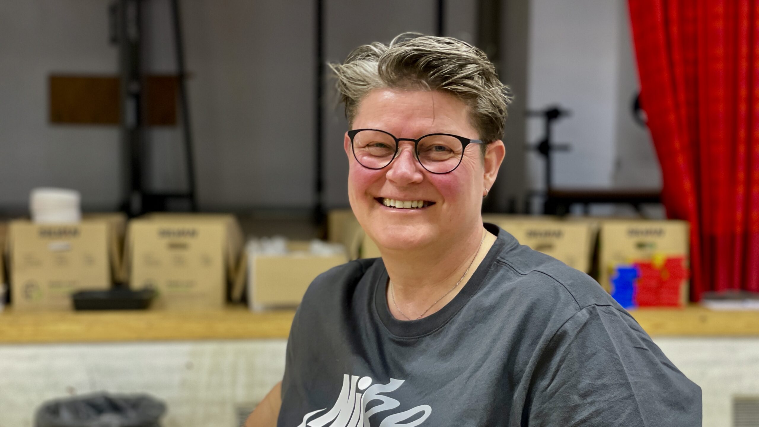 Fra morgen til aften: Bettina Greve holdt Indoor Liga Cup kørende