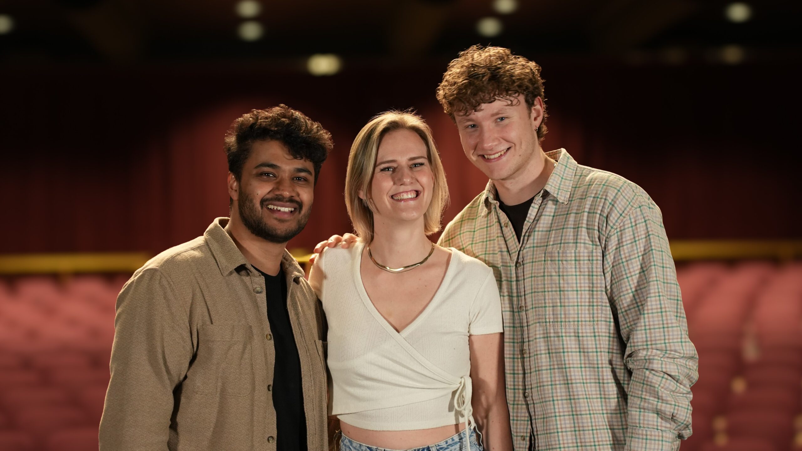 Så er teatret klar med 90’er cast