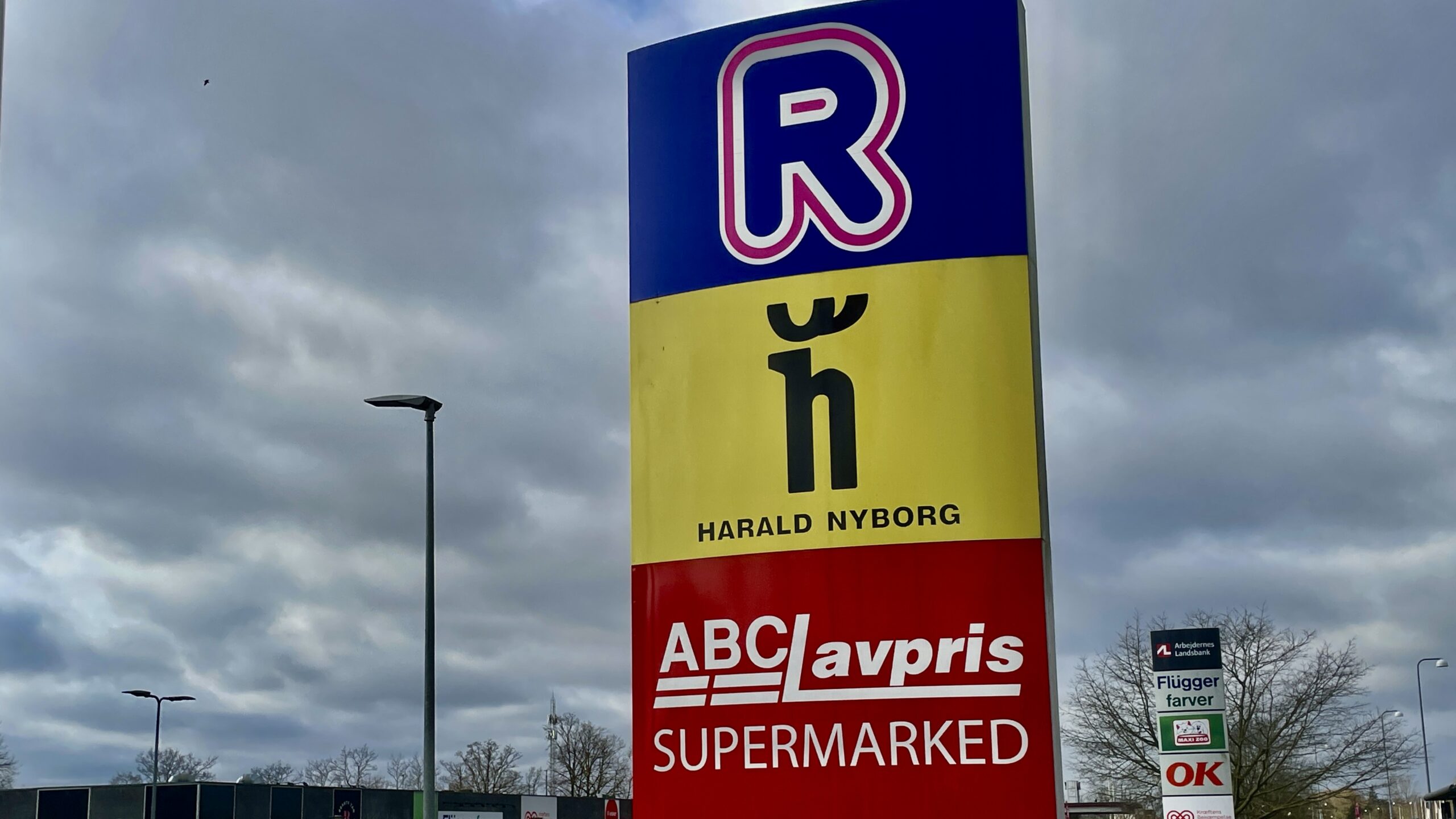 Tre sigtet for butikstyveri på Vejlevej – slog til i tre forskellige butikker