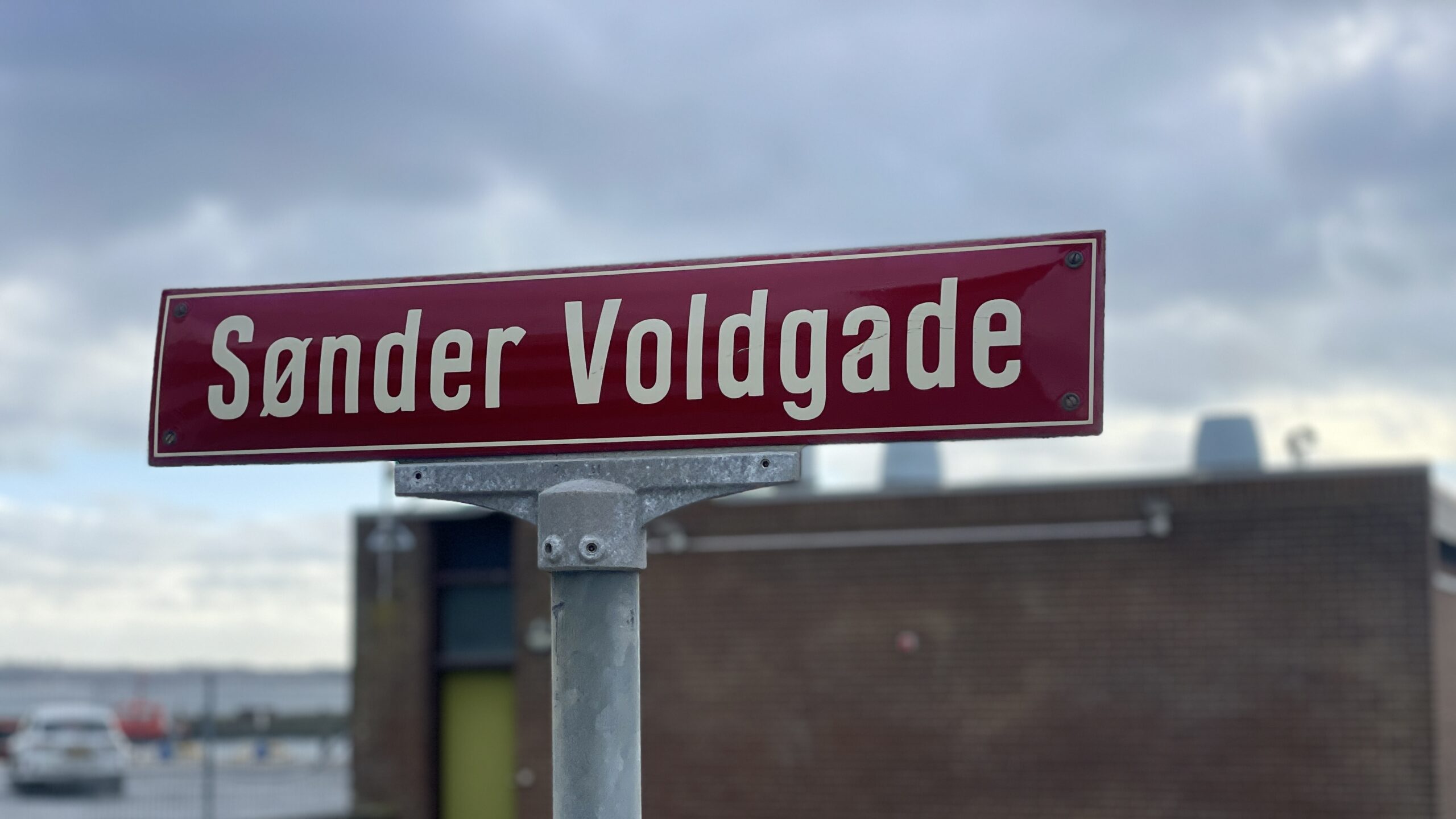 Mænd forsøgte at narre sig adgang til lejlighed for at “tjekke” radiatorer