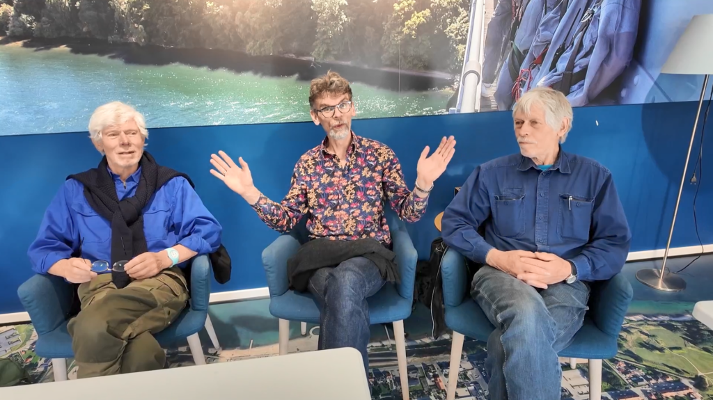 De tre forfattere (fra venstre Ole Heilmann-Clausen, Jacob Heilmann-Clausen og Claus Heilmann-Clausen) under boglanceringen d. 10. april 2025.