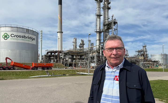 Crossbridge-medarbejder modtager Den Kongelige Belønningsmedalje efter 40 års indsats Crossbridge-medarbejder modtager Den Kongelige Belønningsmedalje efter 40 års indsats