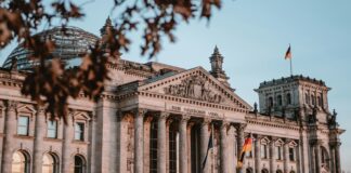 Tyskland bryder gældsbremsen. Hvad betyder det for Danmark?