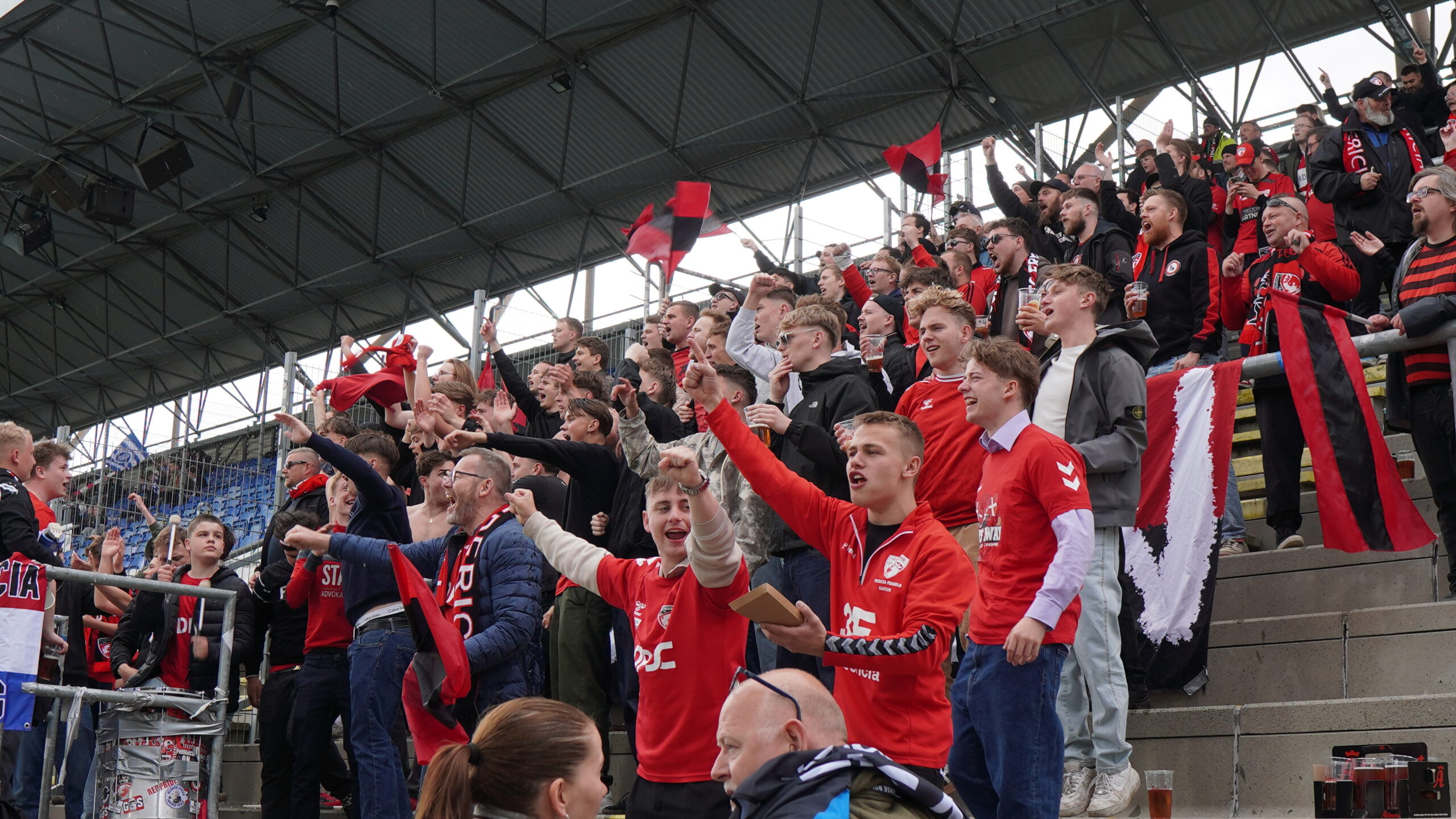 LIVE: Monjasa Park kogende klar til sidste kamp i 1. division