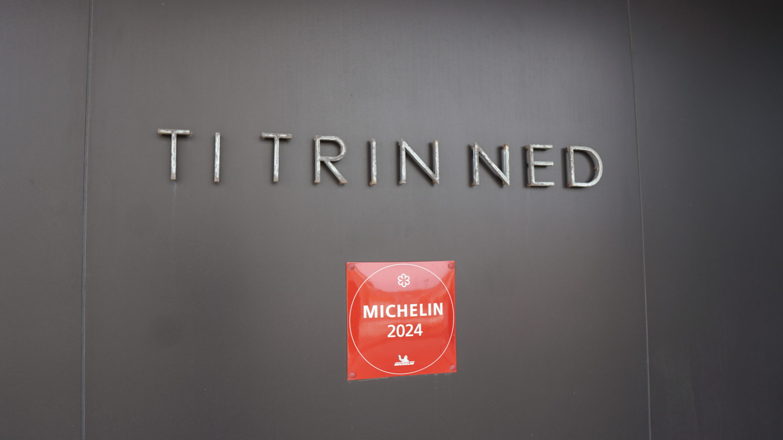 Fredericias Michelin-restaurant hyldes af topanmeldere Fredericias Michelin-restaurant hyldes af topanmeldere