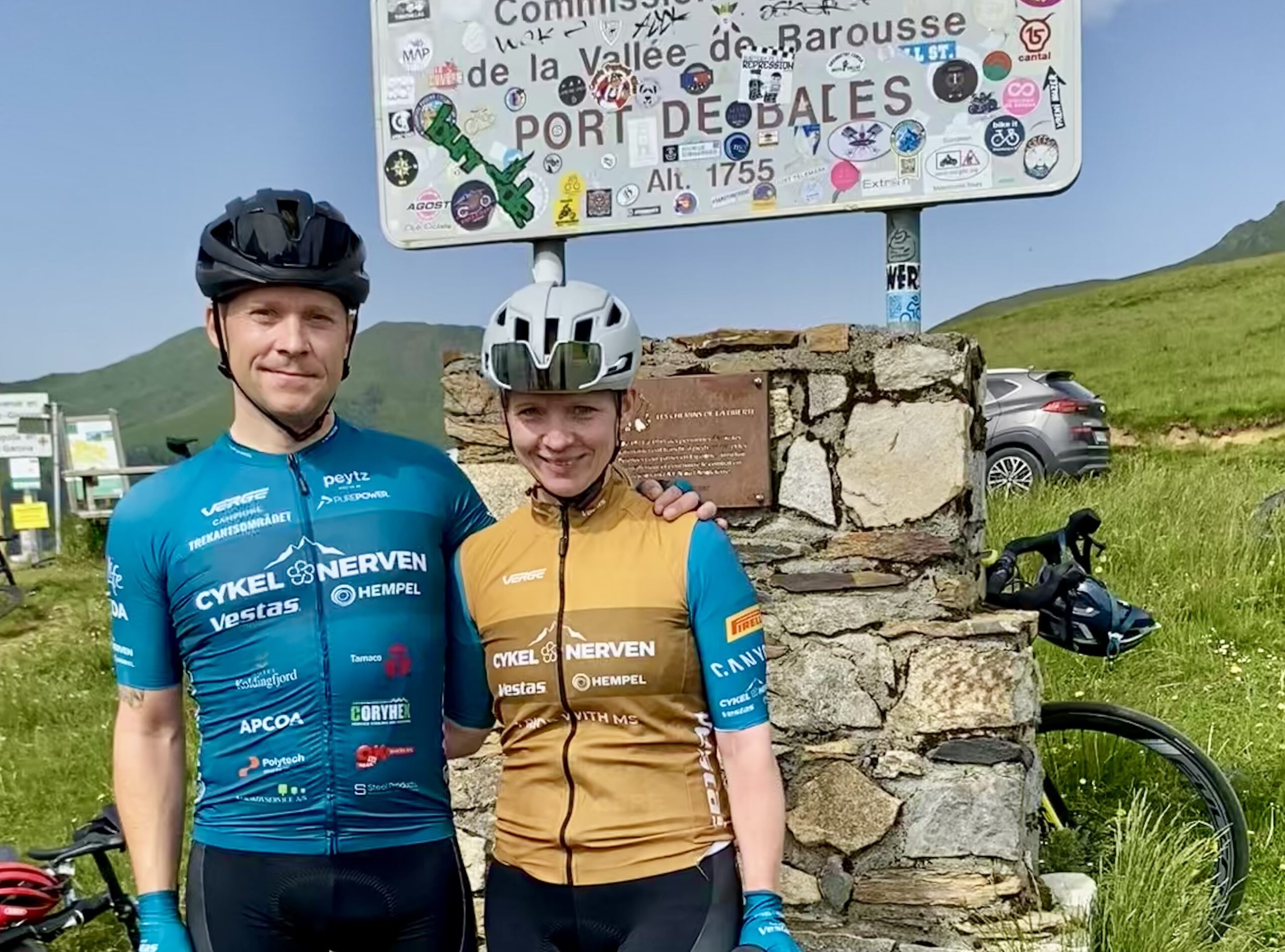 Morten cyklede Tourens hårdeste bjerge for og med søsteren: »Jeg vil gøre alt, jeg kan, for at hendes fremtid bliver lysere«