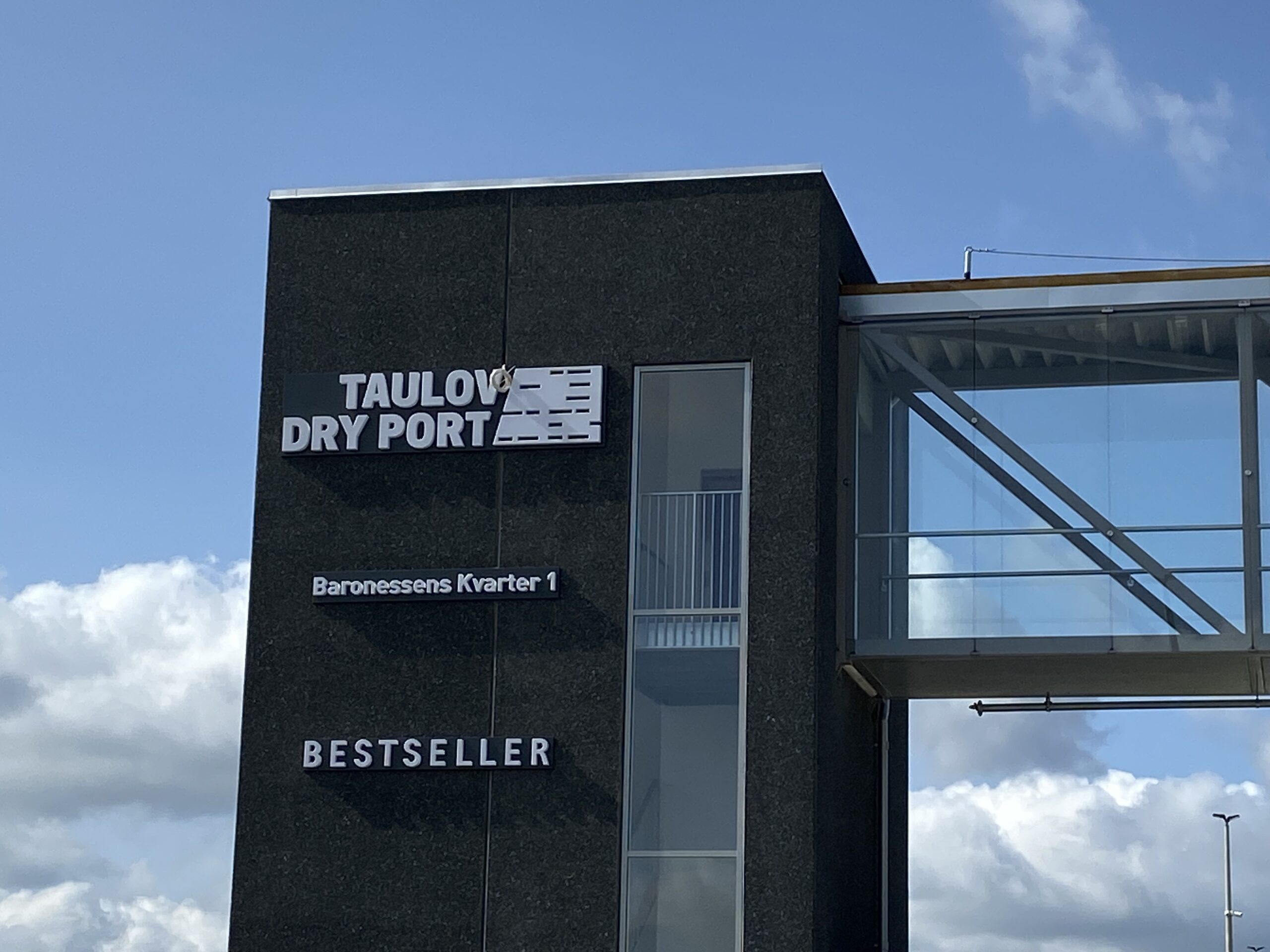 ADP og BESTSELLER udvider samarbejdet i Taulov Dry Port ADP og BESTSELLER udvider samarbejdet i Taulov Dry Port