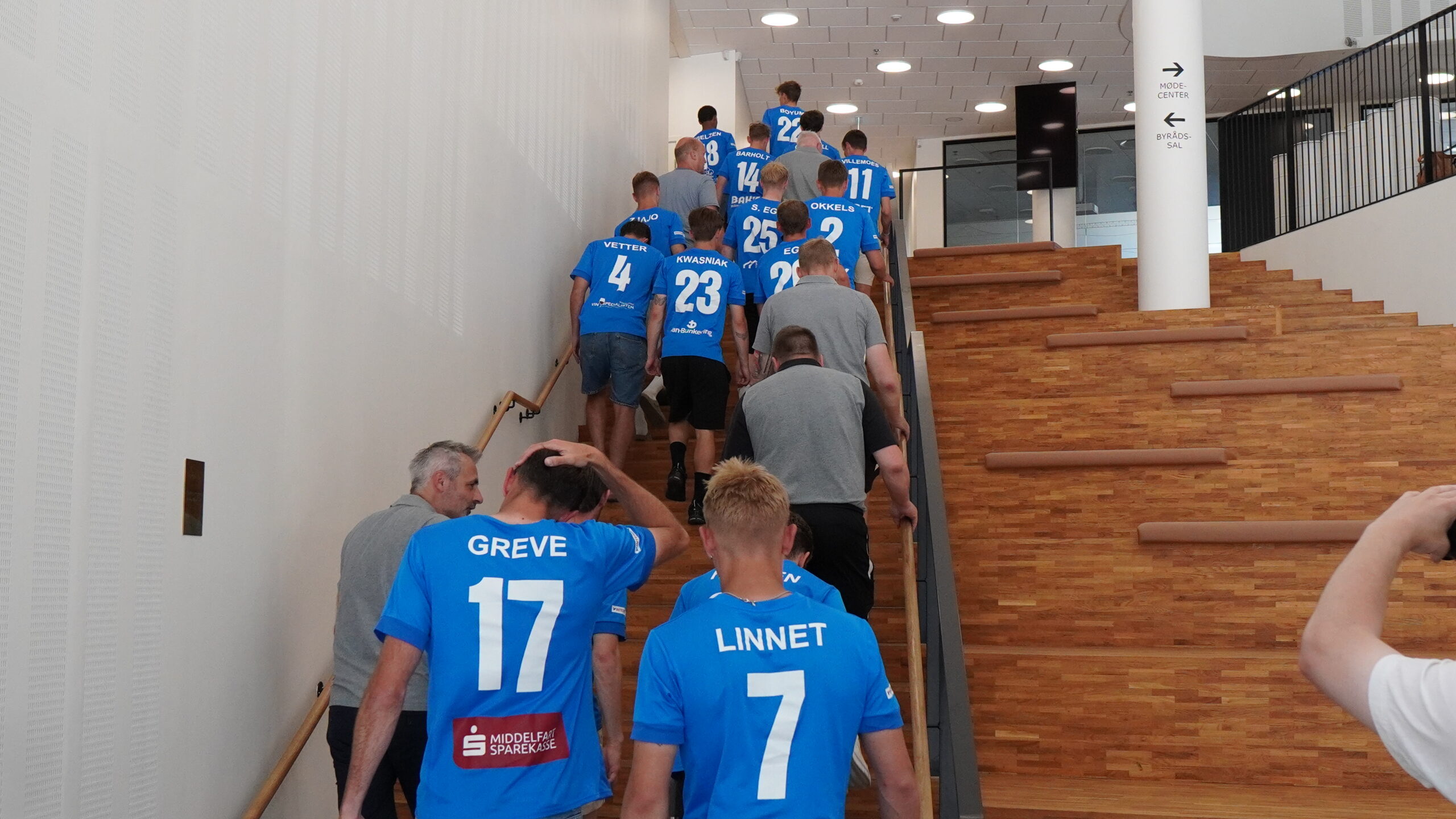 Yasmin Juel Amer ser tilbage på 2025: »Oprykningen var forløsningen – men fællesskabet var fundamentet« Yasmin Juel Amer ser tilbage på 2025: »Oprykningen var forløsningen – men fællesskabet var fundamentet«