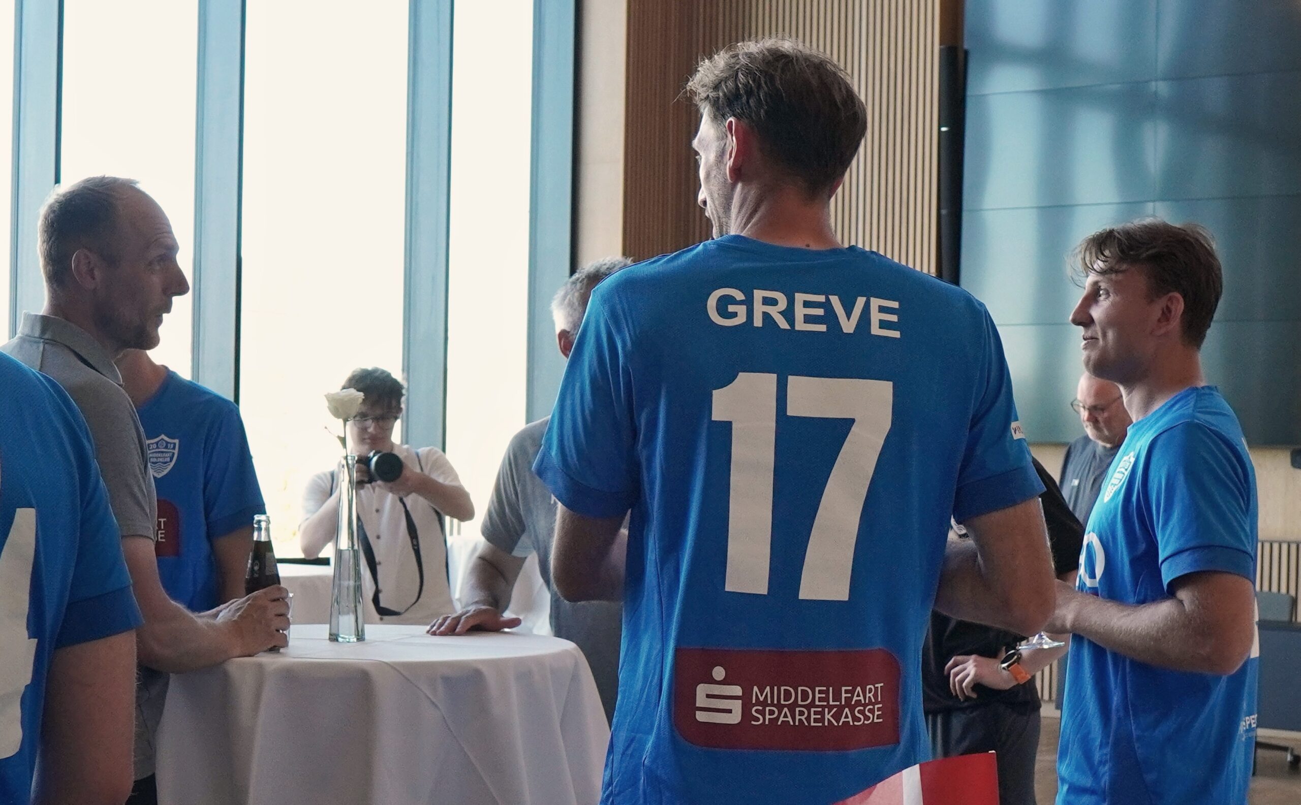 Mads Greve lægger støvlerne. Bliver assistenttræner i Middelfart Boldklub Mads Greve lægger støvlerne. Bliver assistenttræner i Middelfart Boldklub