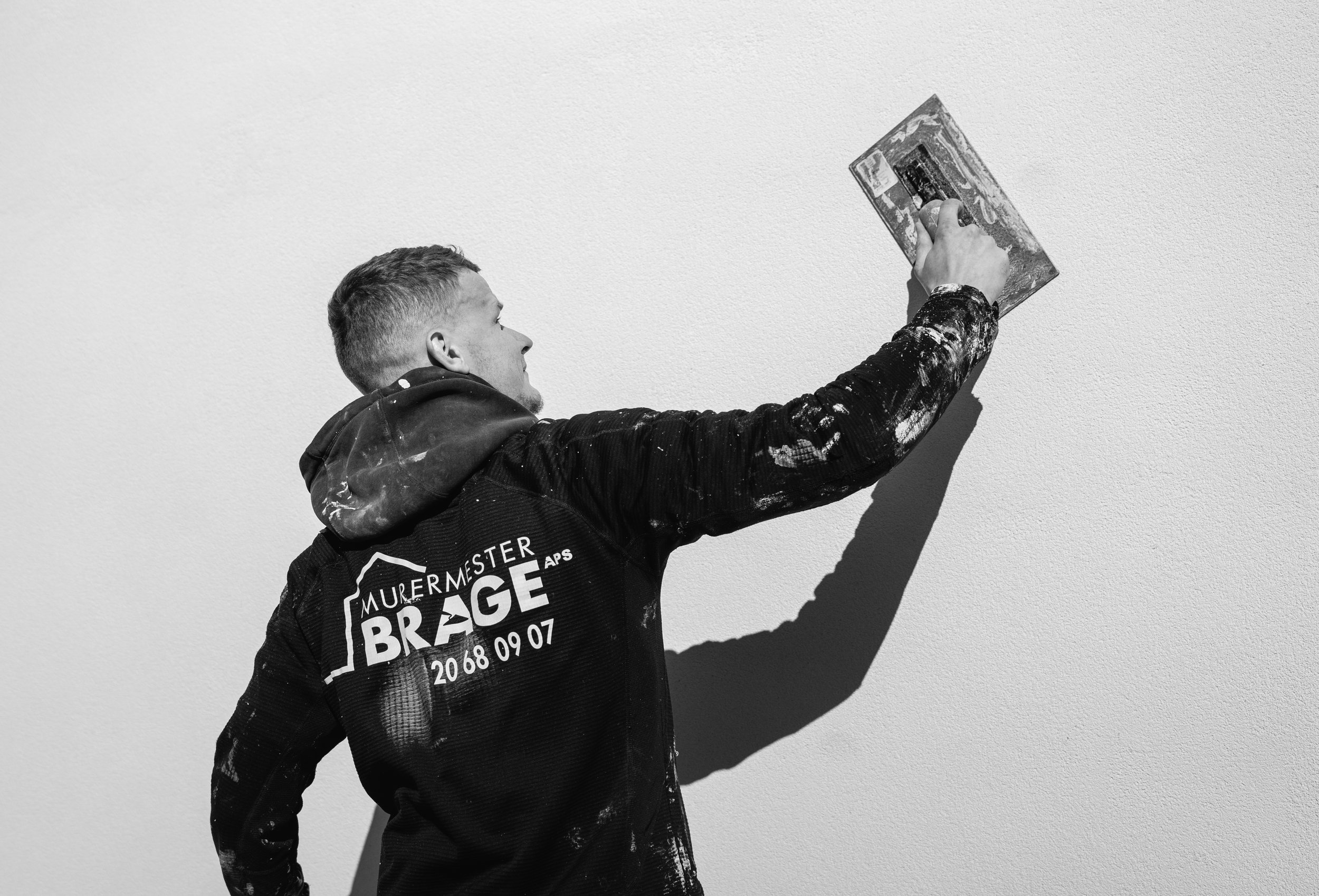 Murermester Brage søger folk – og bygger samtidig på mennesker, lærlinge og trivsel