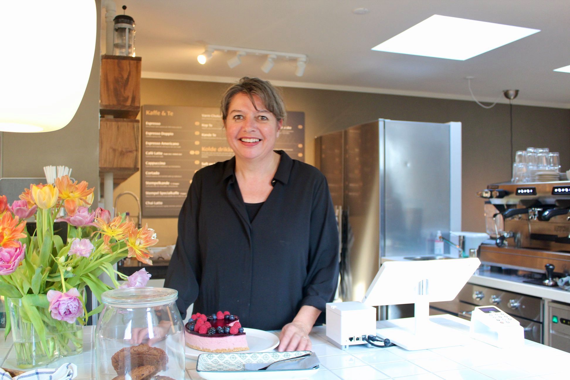 Sommeren i Café Apotekerhaven bød på flere gæster og ro i den grønne oase