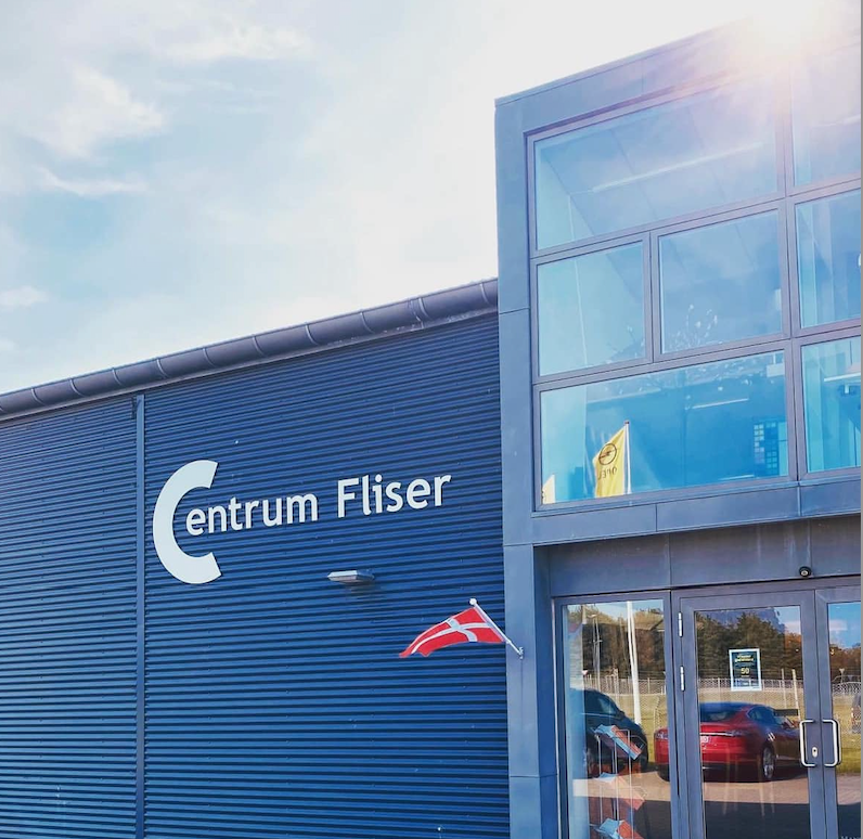 Fra fliser til familiefirma – ny retning for lokal erhvervsmand