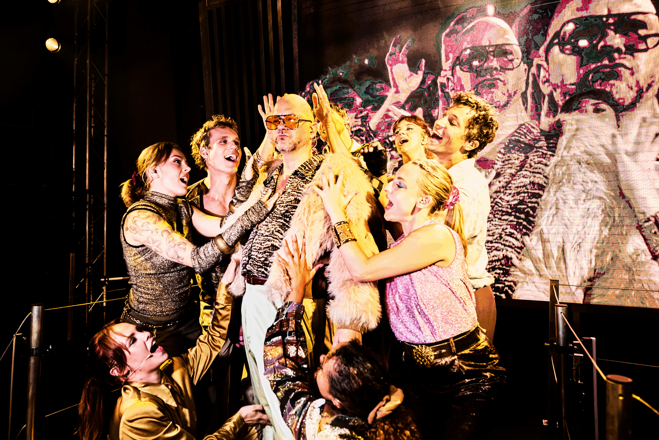 Fredericia Musicalteater rider videre på bølgen med What Is Love