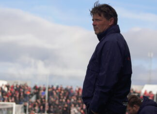 Følelsesladet dag for Michael Hansen: Sønnen fik debut i 4-1-sejr